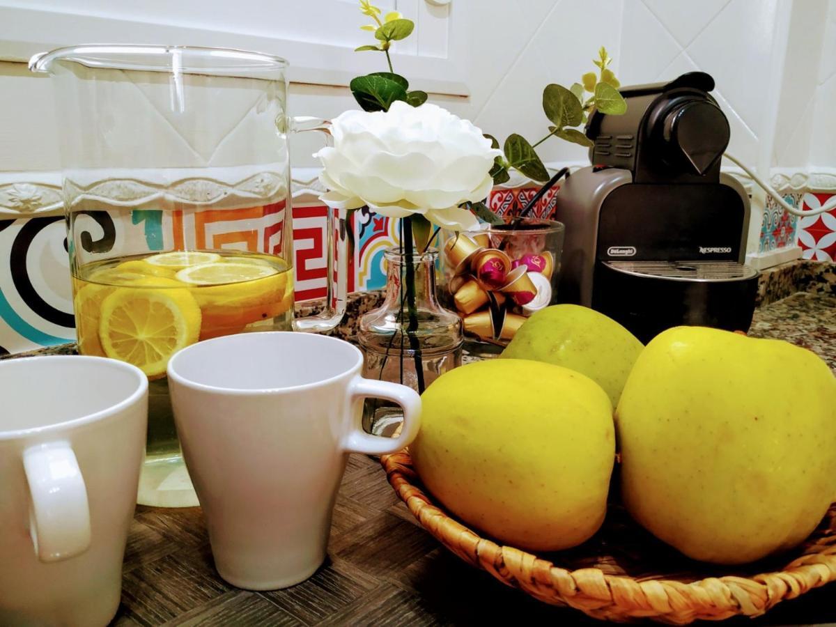Carola Guesthouse 塔里法 外观 照片